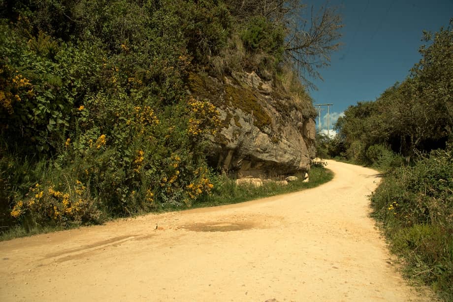 Las masacres ocurrieron en veredas. Esta fue la vía por donde iba la comisión judicial asesinada por las Farc en 1991.