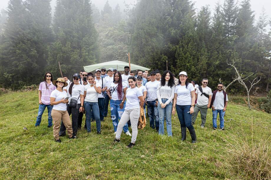 Firmantes del Acuerdo de Paz en San Sebastián de Palmitas.