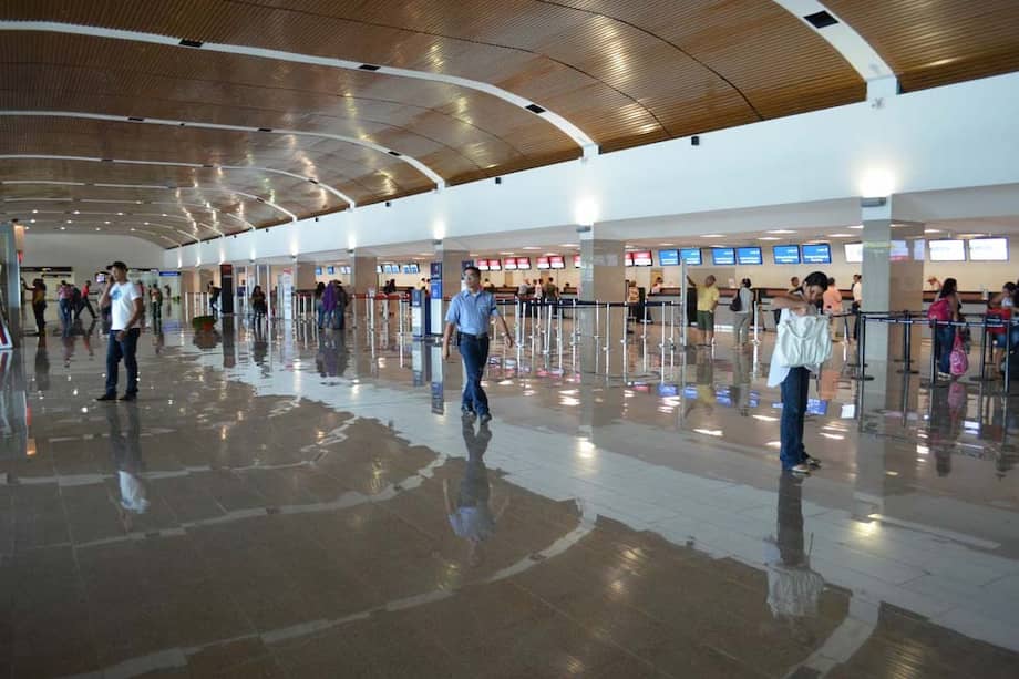 Así luce el nuevo mostrador de atención al público del aeropuerto Rafael Núñez de Cartagena. / Cortesía