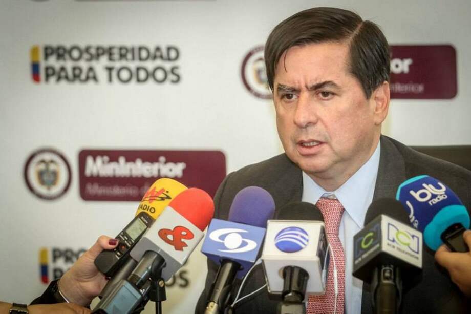 MinInterior se compromete a promover Estatuto de la Oposición