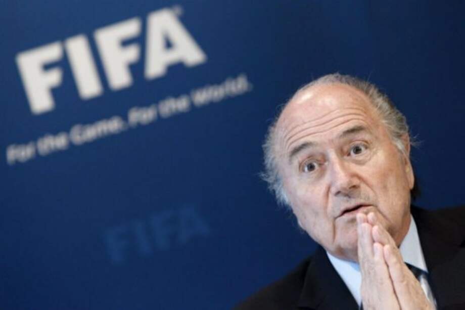 "No he dimitido, he puesto mi cargo en manos del Congreso": Blatter