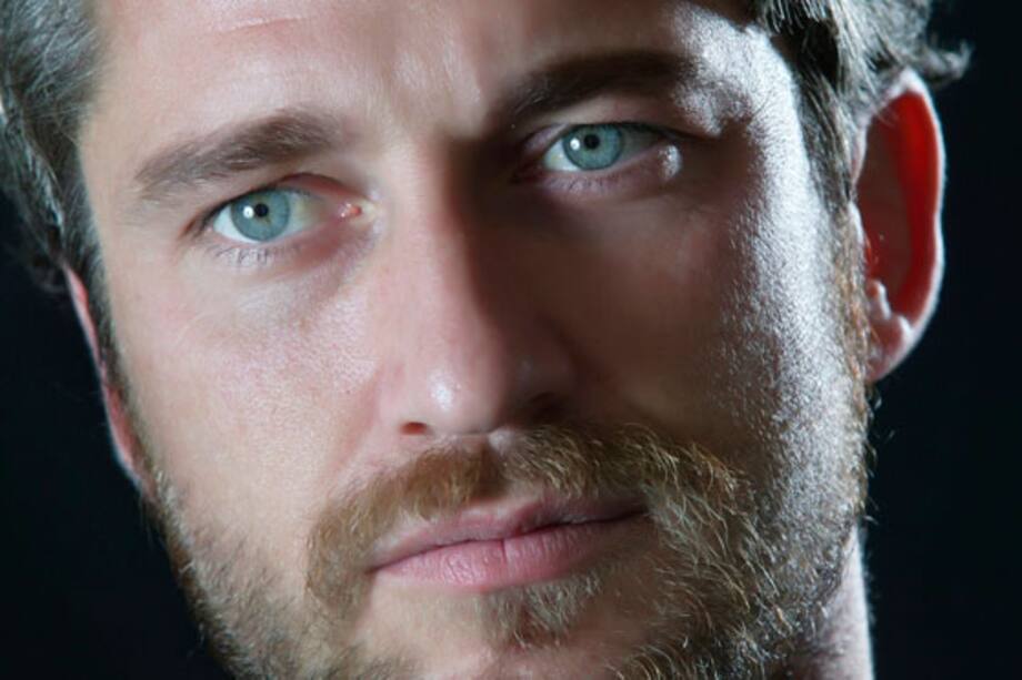 Gerard Butler sufre un accidente de surf durante un rodaje