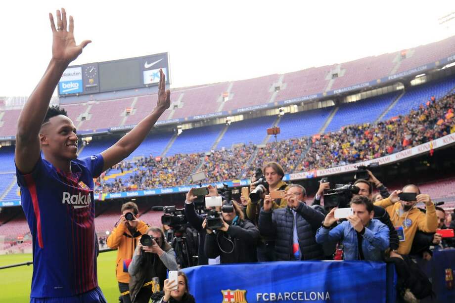En cuestión de horas se oficializará la salida de Yerry Mina del Barcelona. Everton y Manchester United luchan por tenerlo. / Barcelona F.C