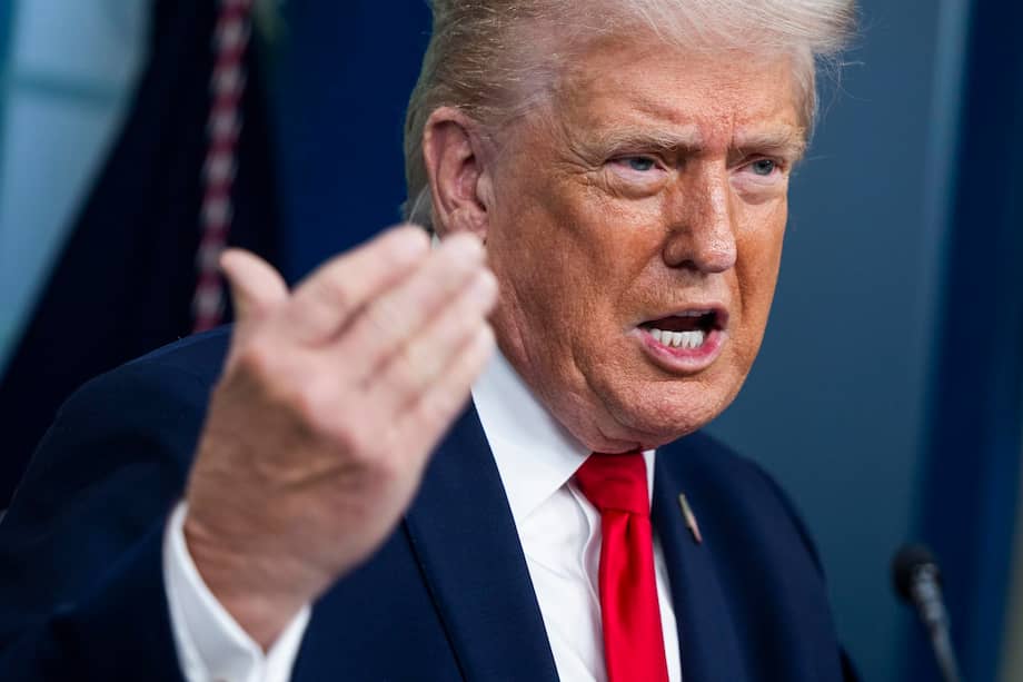 Trump ha considerado en varias ocasiones Canadá como un estado más de Estados Unidos y, además, capturó a Nicolás Maduro, a quien acusa de ser un narcoterrorista y pretende juzgar en Nueva York tras imponer un gobierno títere en el país suramericano.