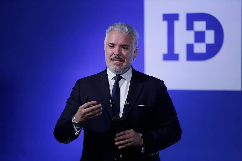 “Si más de 100 colombianos creen que pueden ser presidentes es porque, si Duque pudo, cualquiera puede”: Adriana Villegas Botero.