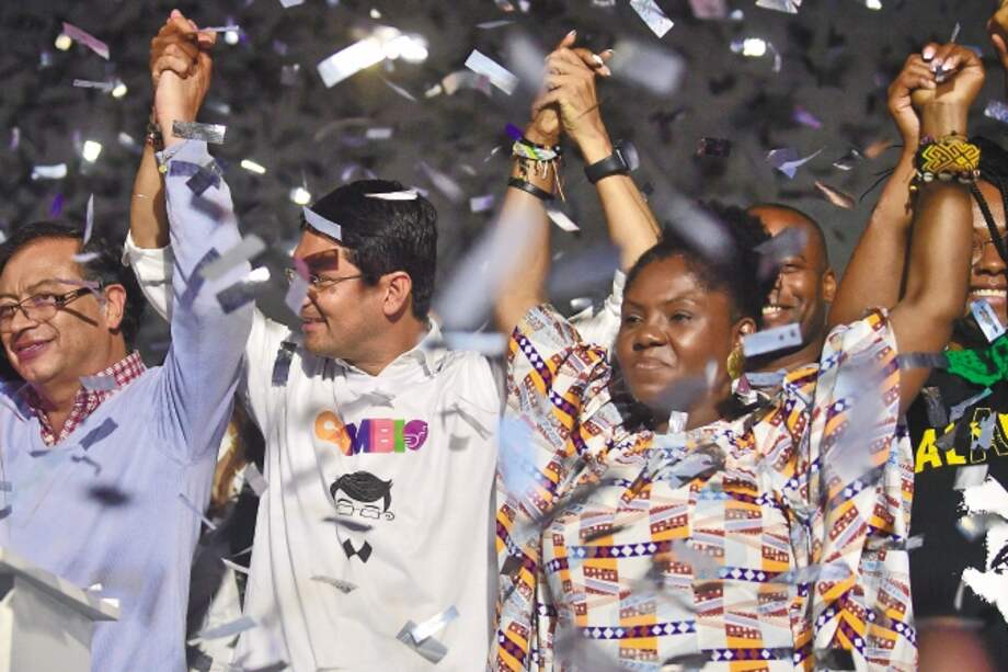 Gustavo Petro, candidato presidencial, da discurso después de ganar la consulta del Pacto Historico