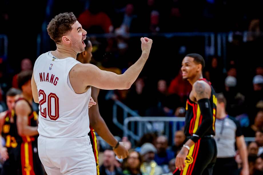 El alero de los Cleveland Cavaliers Georges Niang en un partido contra los Atlanta Hawks.