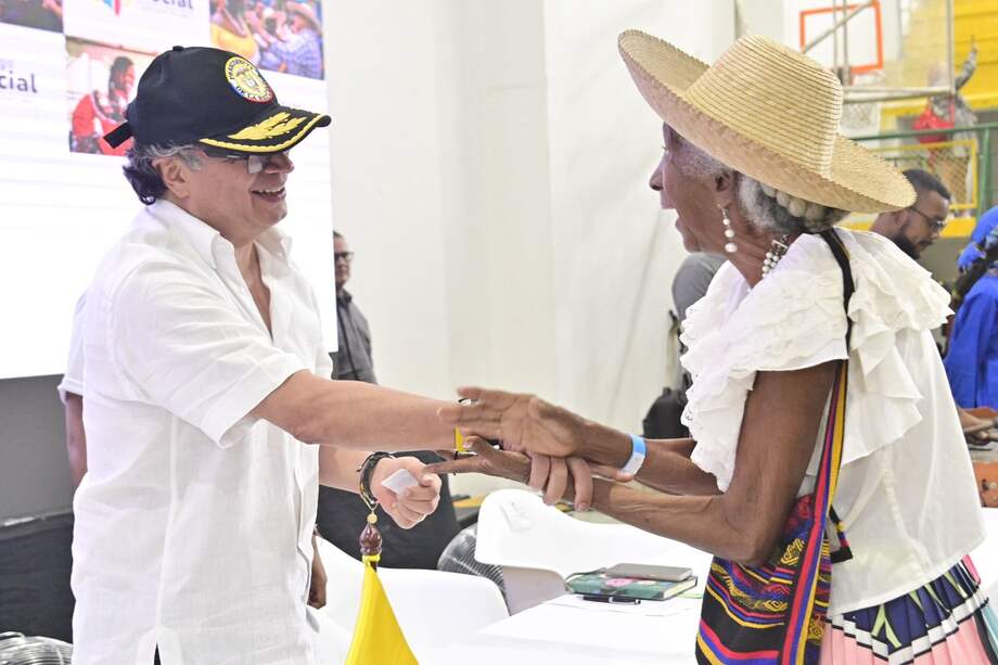 Gustavo Petro fue parte del Diálogo Social por la Vida y la Paz en Buenaventura, el 7 de julio de 2023.