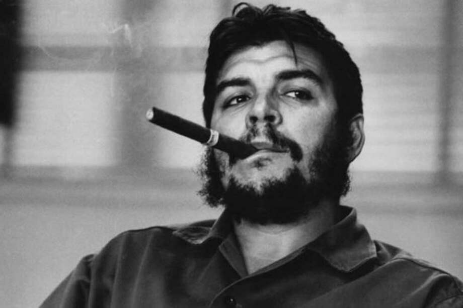 La historia detrás de las fotografías de la muerte del Che Guevara