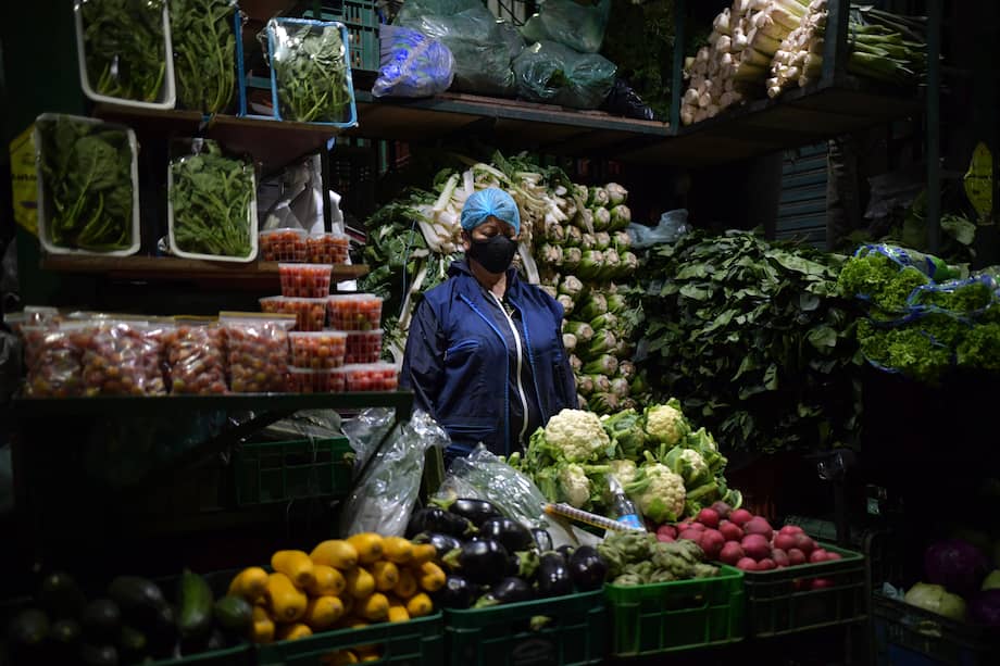 Medidas de protección en Corabastos, una de las centrales de alimentos mas grandes del país en tiempos de pandemia coronavirus covid – 19