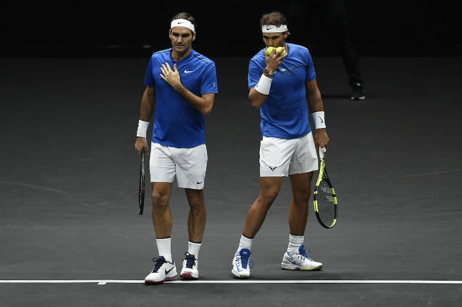 Roger Federer y Rafael Nadal jugando juntos un partido de la Laver Cup.
