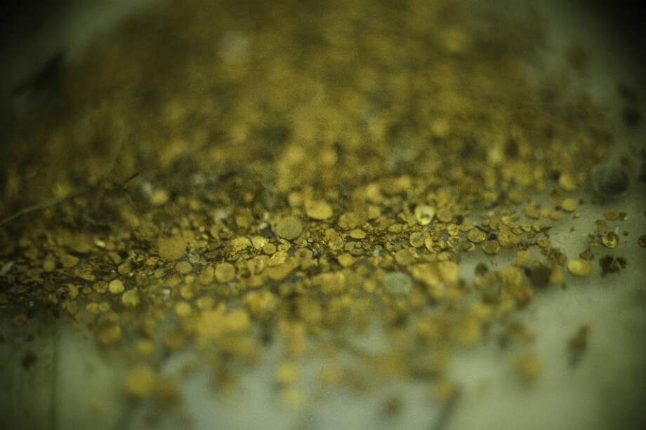 ¿De qué color es el oro de los Giraldo y Duque?