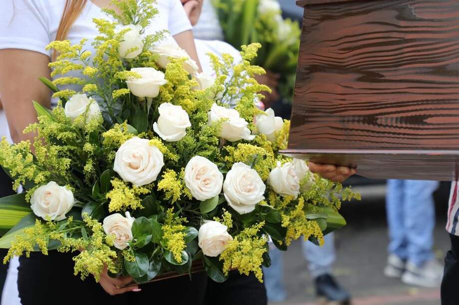 El joven fue reclutado en 1993 cuando tan solo tenía 15 años por el Frente 15 de las extintas Farc. Con una ceremonia de entrega en Caquetá su familia por fin pudo despedirlo.