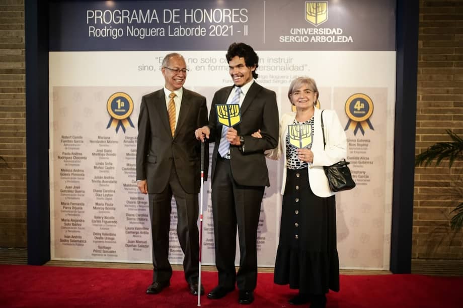 John Sebastián Romero, reciente egresado de la carrera de Música de la Sergio Arboleda y quien fue parte del proyecto USAPI.