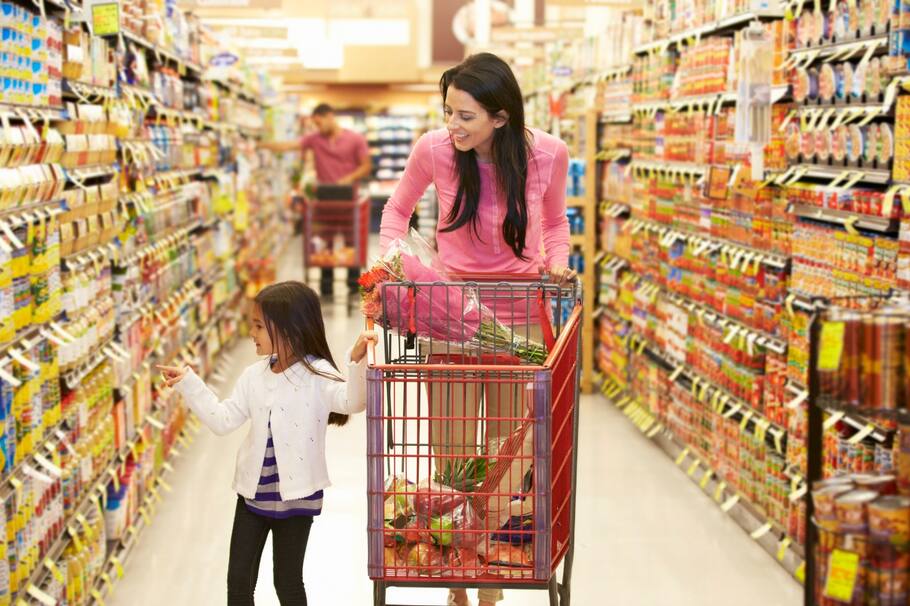 Salir de compras puede ser uno de los mayores retos cuando tenemos hijos, especialmente si son inquietos. Con estos consejos las salidas serán cada vez más fáciles.