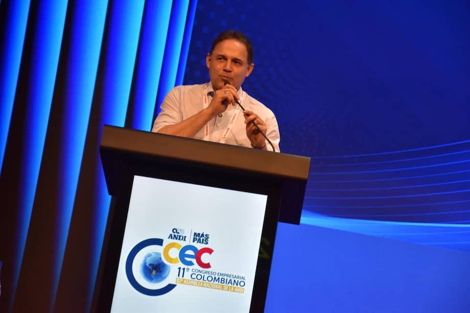 El presidente del Senado hizo un llamado a la unidad en medio de la contingencia nacional por los estragos del terremoto del pasado 10 de agosto.