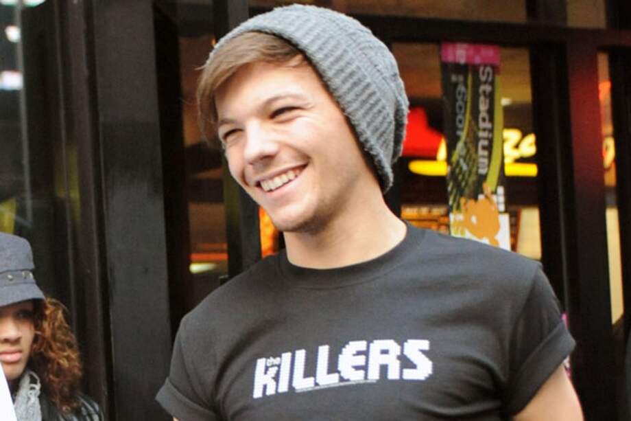 Novia de Louis Tomlinson no lleva bien su fama