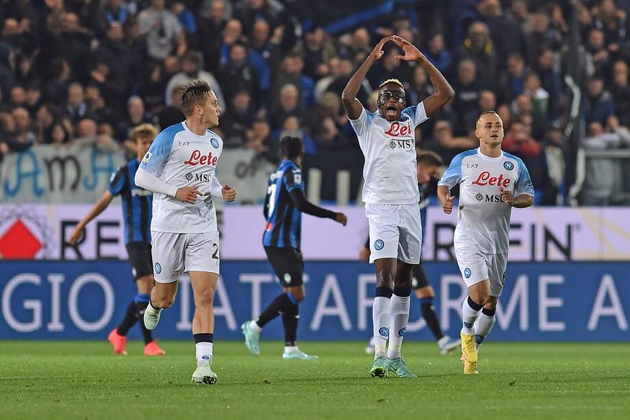 Napoli venció a Atalanta en el Estadio Atleti Azzurri.