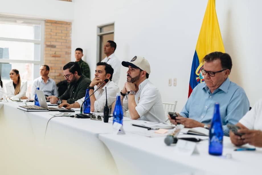 Presidente De la Espriella y ministro Lara en PMU desde Ibagué.