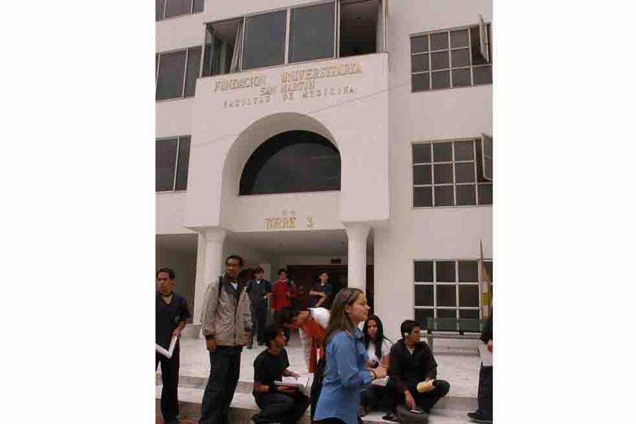 Esta semana el Gobierno canceló 7 programas de La Fundación Universitaria San Martín.