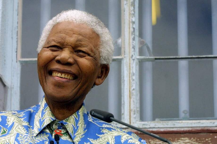 Nelson Mnadela, foto de archivo de 2003/ AFP