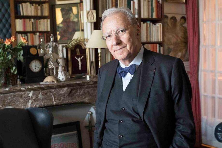 Michel Maffesoli, sociólogo francés, explica que la necesidad de reunirse está más viva que nunca, “es como una olla de presión que estalla y produce manifestaciones violentas”.