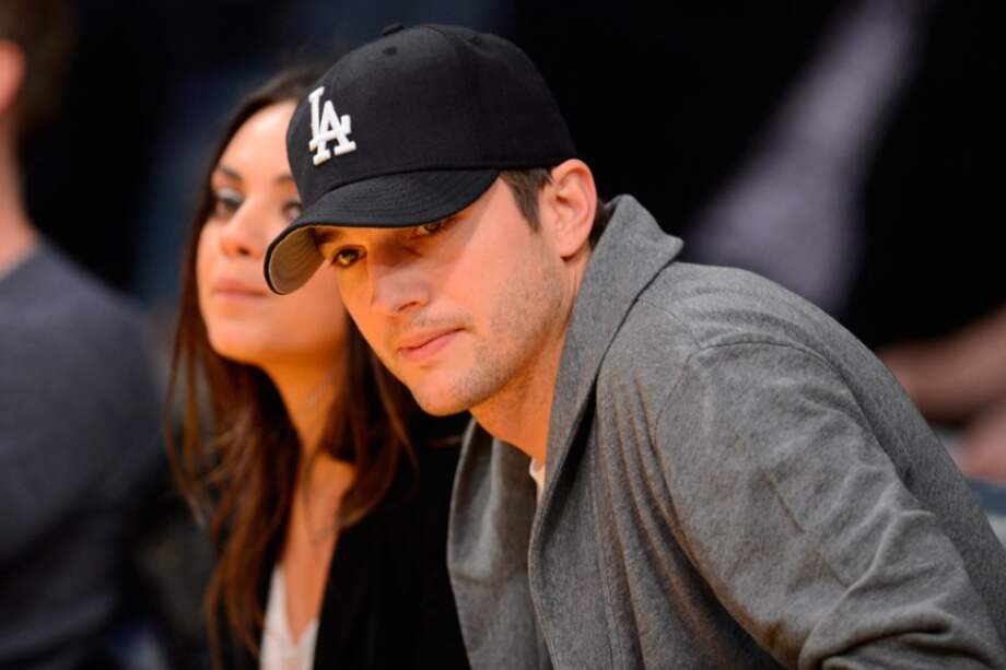 Mila Kunis y Ashton Kutcher.