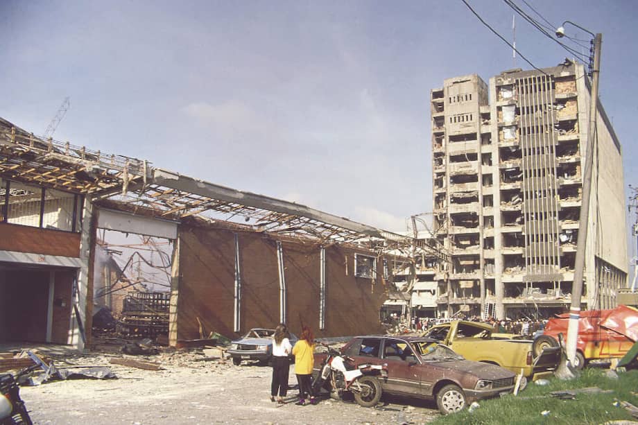 La bomba en contra del edificio del DAS cobró la vida de por lo menos 63 personas y dejó otras 700 heridas. / Archivo El Espectador