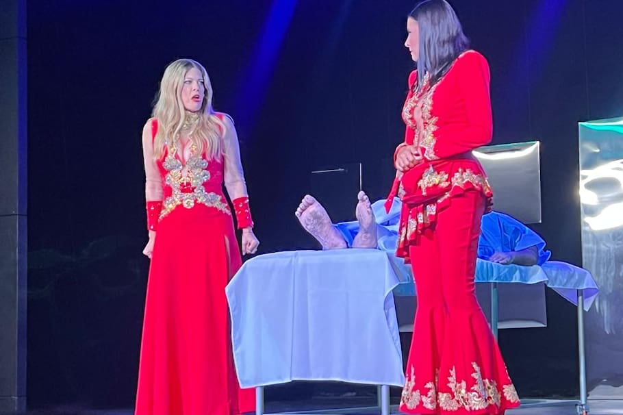 Lorna Cepeda y Natalia Ramírez