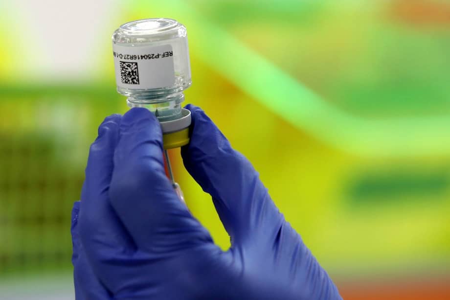 Cerca de 135 proyectos está en marcha para buscar una vacuna para el COVID-19.