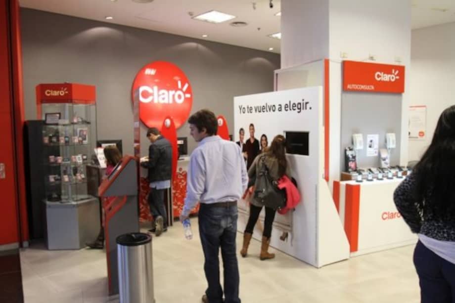 Gobierno investiga falla en el servicio de Claro
