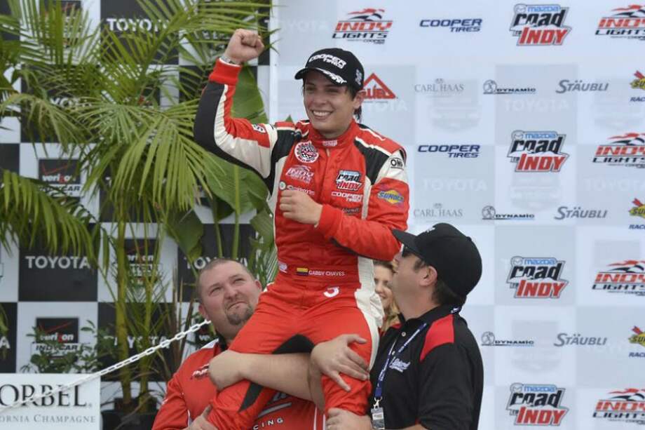 Piloto colombiano Chaves campeón en Indy Lights