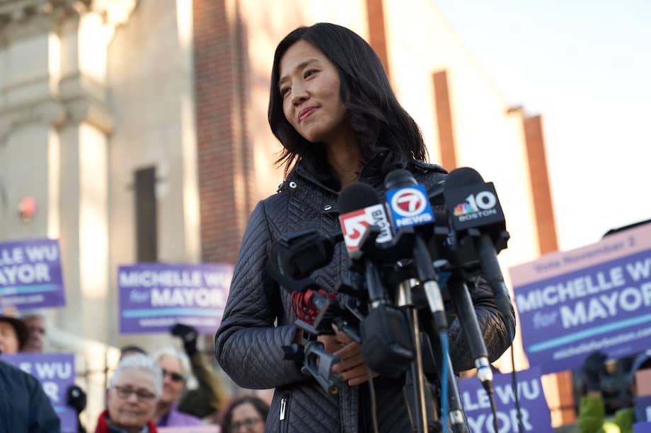 Michelle Wu es la primera mujer de la minoría asiática que llega a la alcaldía de esta ciudad de 600.000 habitantes, una de la más antiguas de Estados Unidos.