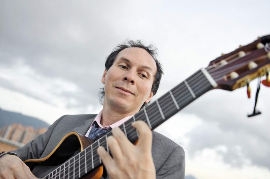 En 2012 Julián Rodríguez ganó la medalla de plata en las Olimpiadas Mundiales de las Artes en California. / Jhonatan Ramos