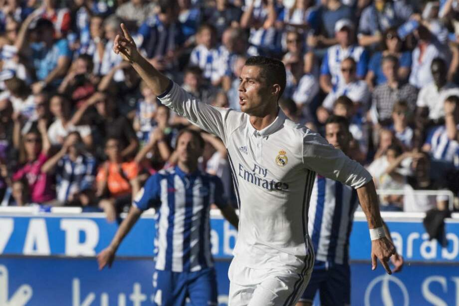 Cristiano Ronaldo marcó su primer triplete en la temporada con el Madrid. Foto: EFE