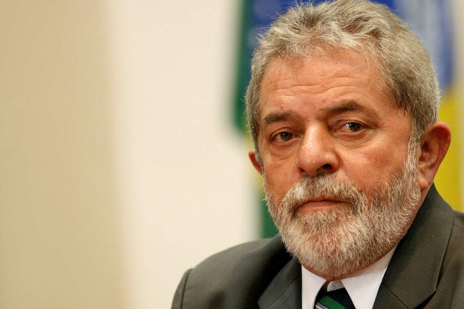 Lula está en la cárcel de la sede de la Policía Federal en Curitiba. / AFP