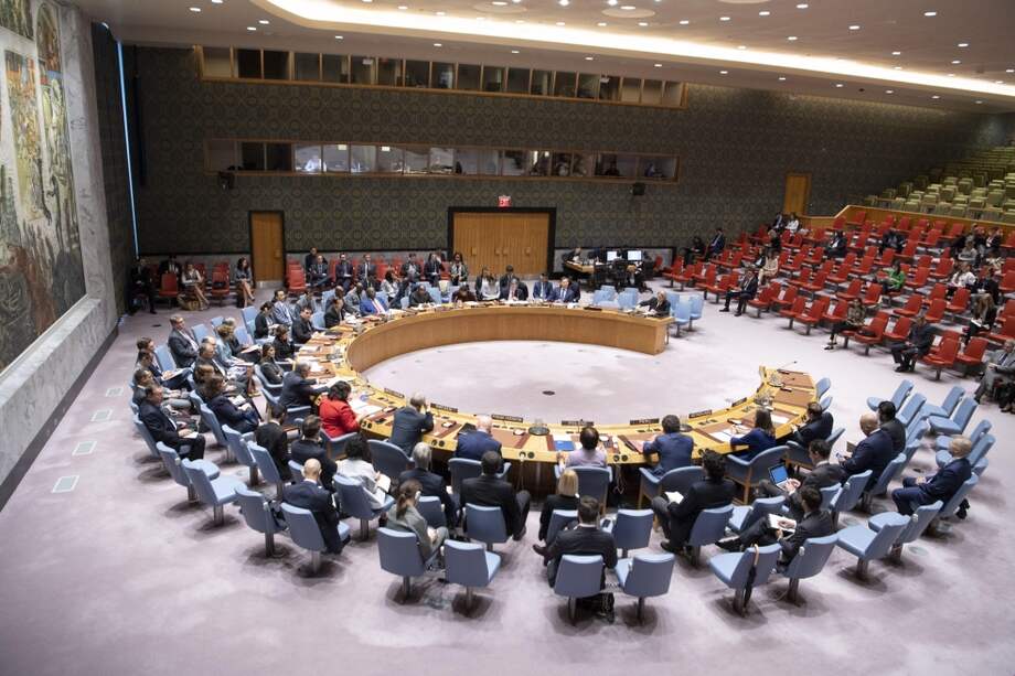 Miembros del Consejo de Seguridad durante una reunión sobre el mantenimiento de la paz y la seguridad internacional. / EFE