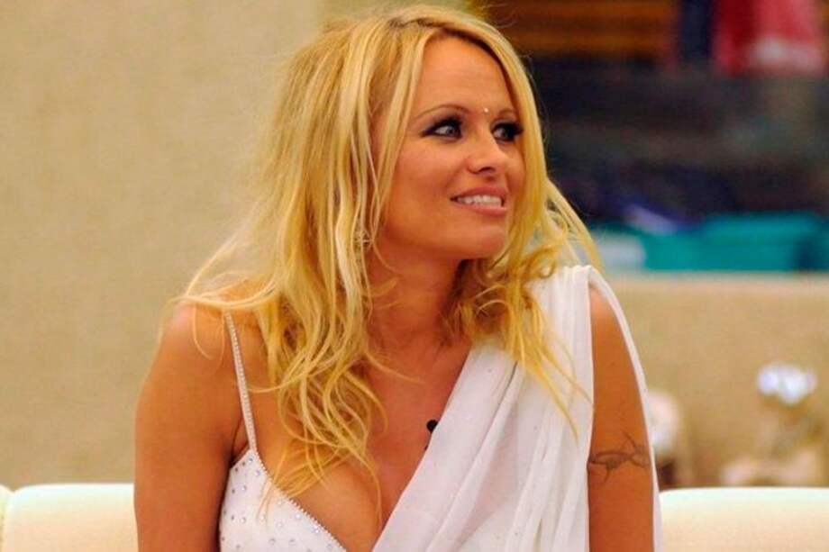 Pamela Anderson, sorprendida practicando sexo oral