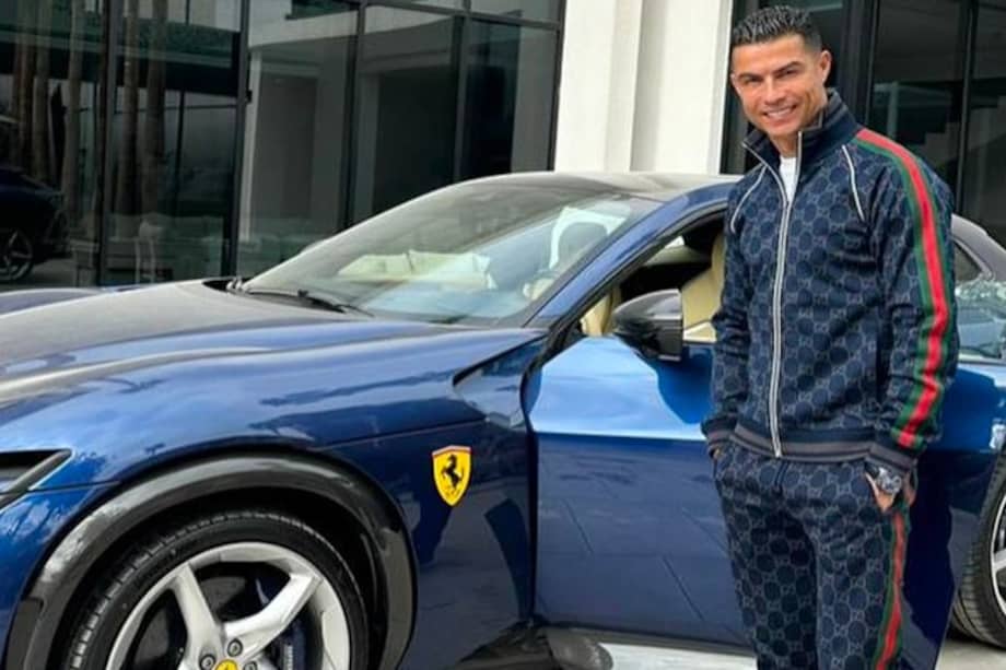 El nuevo carro de Cristiano Ronaldo es un nuevo modelo de la firma Ferrari, el Purosangue.
