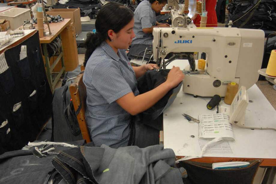 Este año, la economía estaría creciendo al 4%, como cifra más probable.