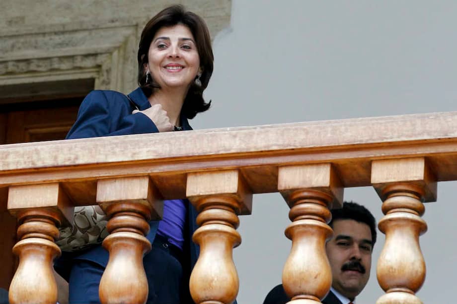 La canciller María Ángela Holguín anunció la contratación del bufé de abogados Volterra Fietta. / EFE