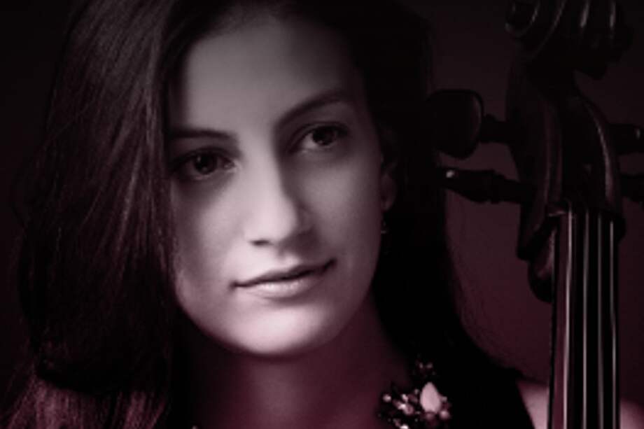 María Camila Barboza es una de las directoras invitadas para el concierto de la Orquesta Filarmónica de Bogotá en el Teatro Mayor Julio Mario Santo Domingo.