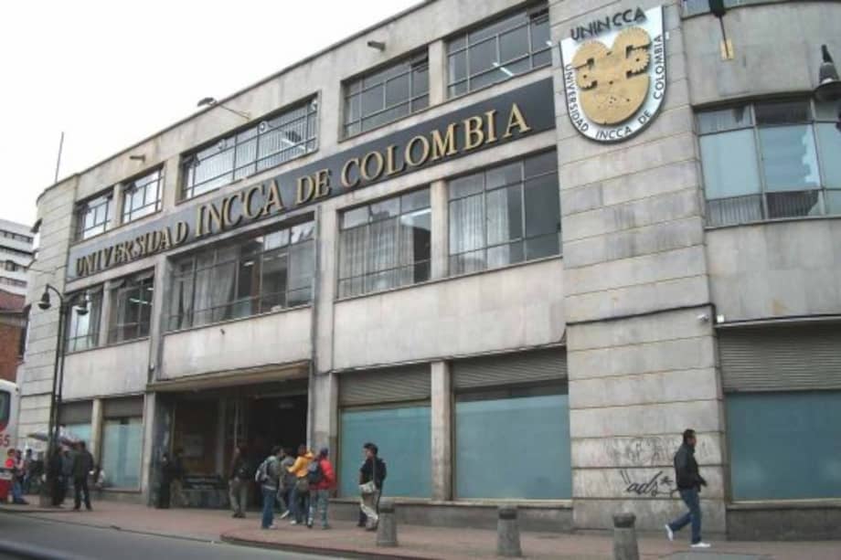 Fachada de la Universidad Incca (Bogotá) / Wikipedia