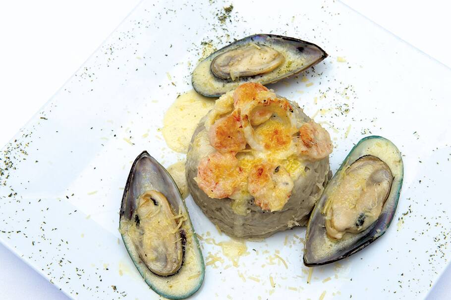 Cayeye con salsa de mar, divino tesoro gastronómico