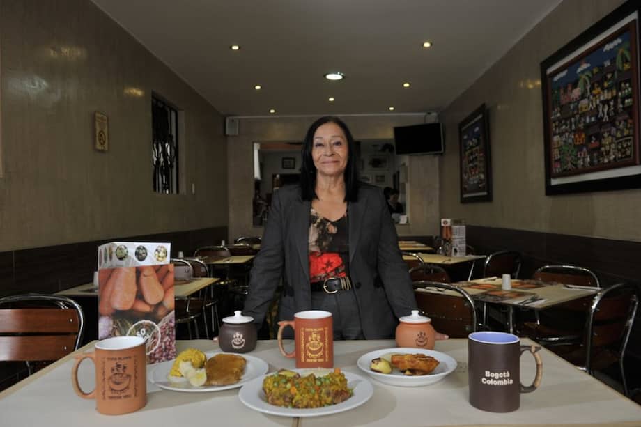 Hoy Doña Elvira dedica tiempo al ejercicio, los viajes y el descanso pero no deja de visitar el restaurante que conserva la unidad familiar./ Gustavo Torrijos