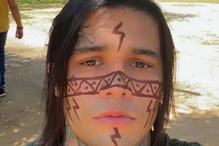 Yeferson Cossio fue despedido entre aplausos por los habitantes de La Guajira