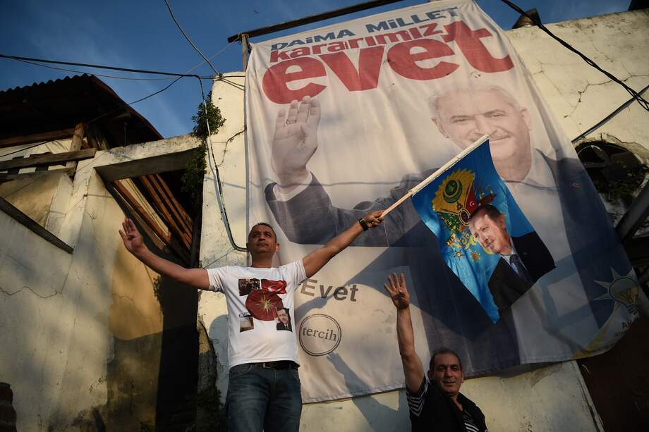 El sí va adelante en el referendo turco, de ser así el poder de Erdogan se ampliará