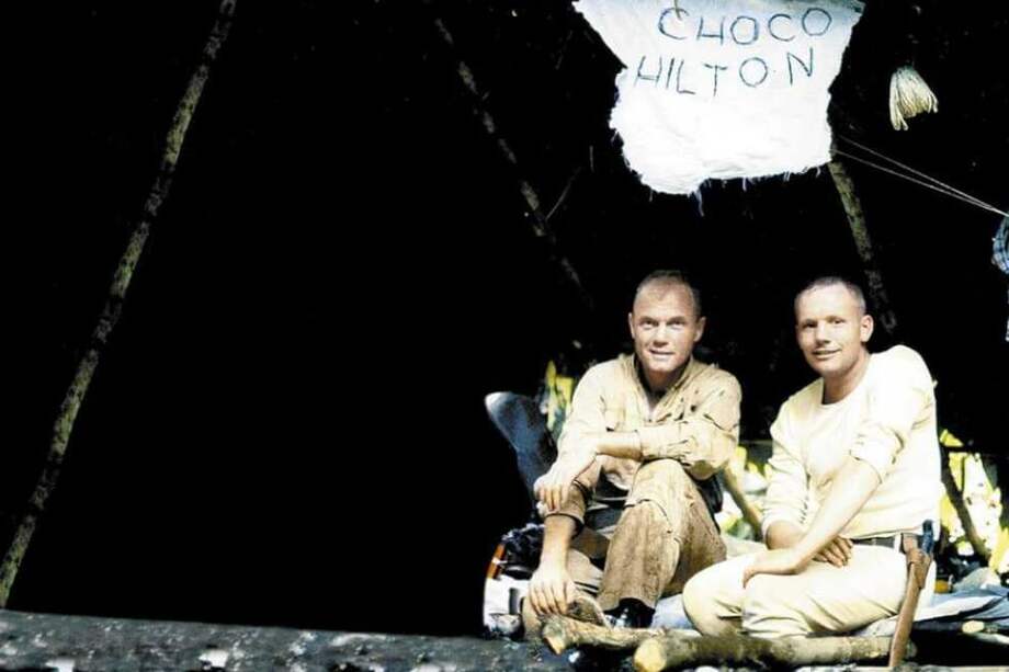 Neil Armstrong y John Glenn en el Chocó en un curso de supervivencia extrema.
/ Archivo particular.