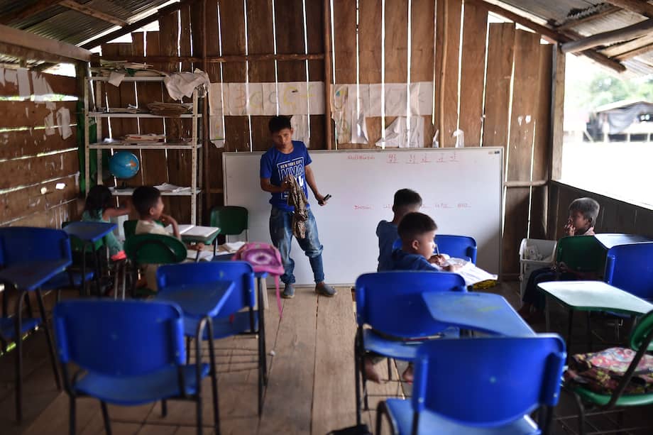 El 52% de los estudiantes matriculados en modelo etnoeducativo son indígenas.