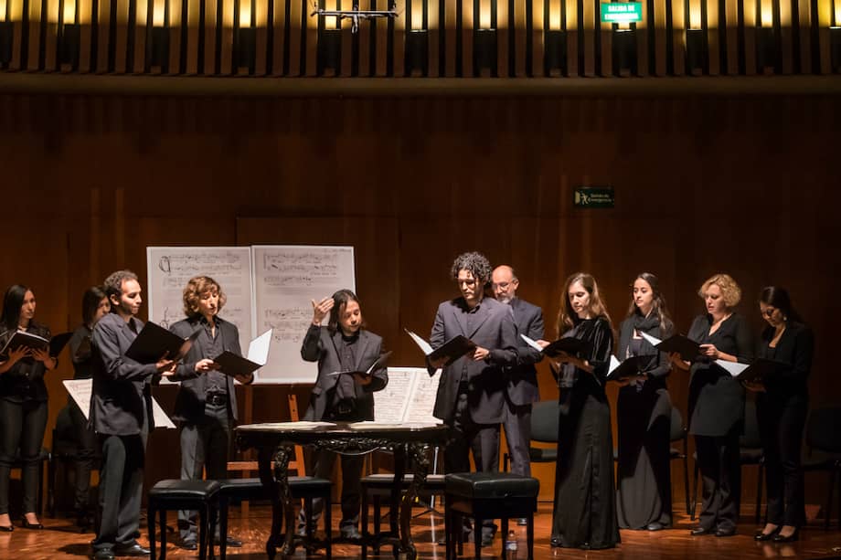 El Ensamble Música Antigua para Nuestro Tiempo realizó una puesta en escena interesante en la Sala de Conciertos de la Biblioteca Luis Ángel Arango. / Gabriel Rojas © Banco de la República